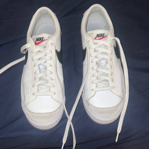 Nike low blazer for big kids - Picture 2 of 8